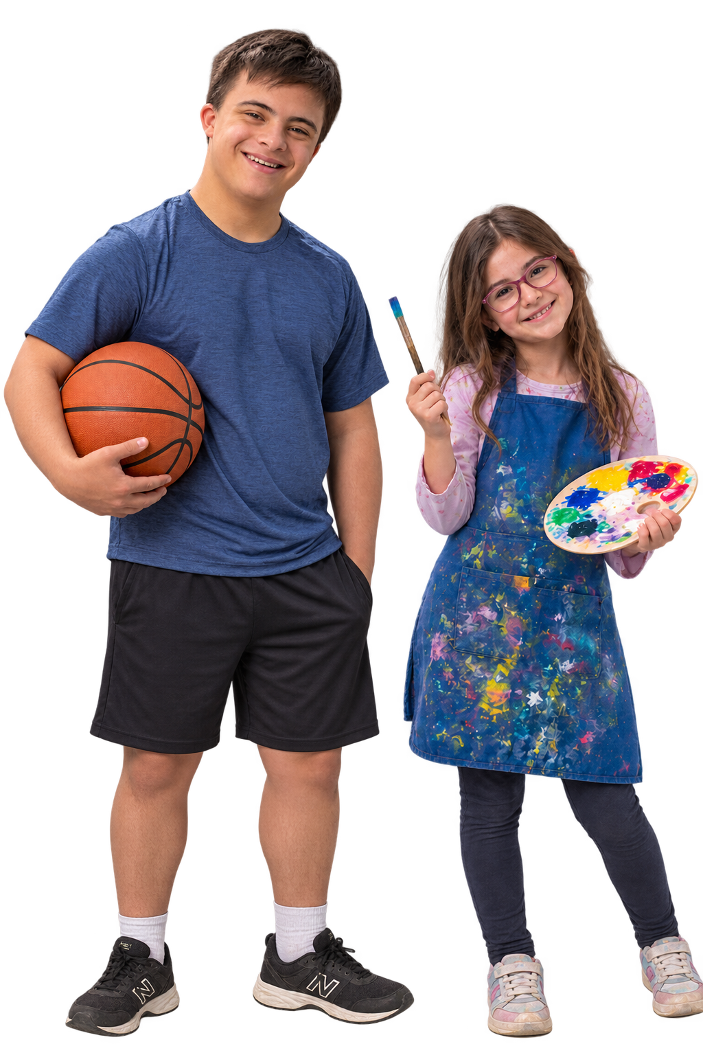 Dos estudiantes representan el básquetbol y el arte; uno sostiene un balón y la otra un pincel y una paleta